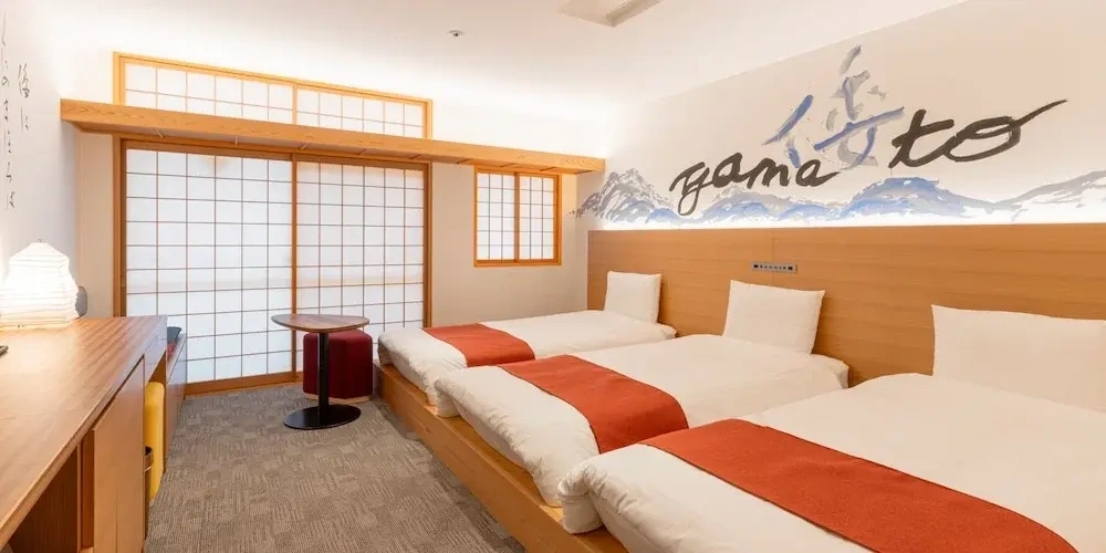Standard Triple room with lake view