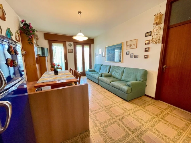 2 Bedrooms Apartment with balcony and with garden view