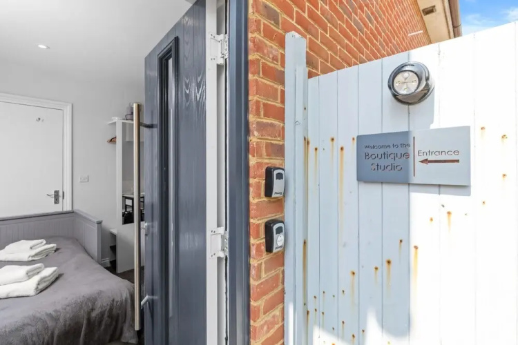 Boutique Studio Apartment By My Getaways