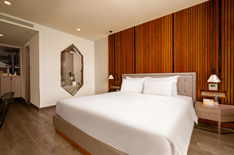 Haian Riverfront Hotel Da Nang