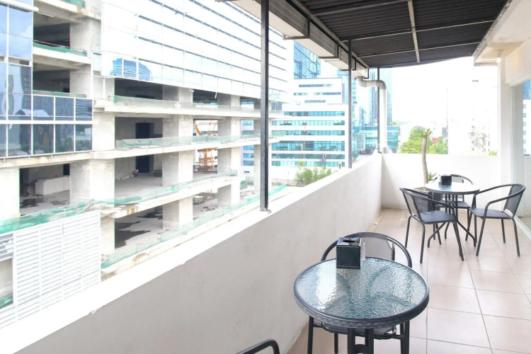 Residence 100