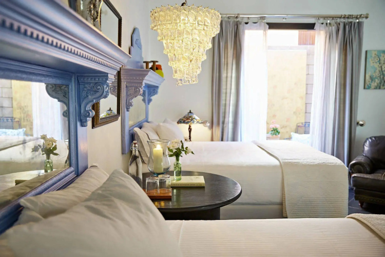 Bespoke Inn Scottsdale
