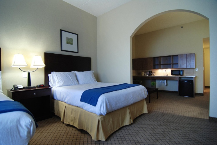 Quadruple Suite