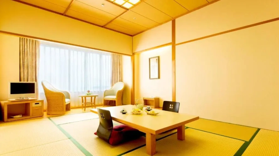 Standard room with park view