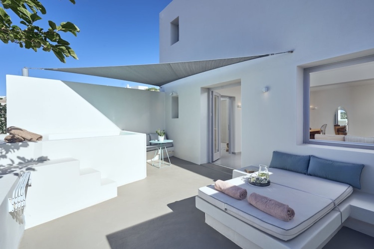 1 Bedroom Junior Suite with partial sea view