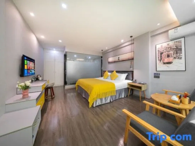 Deluxe Suite