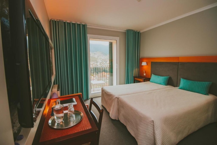 Twin room with view