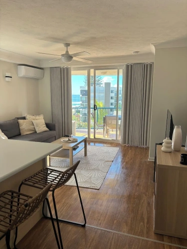 1 Bedroom Apartment with balcony