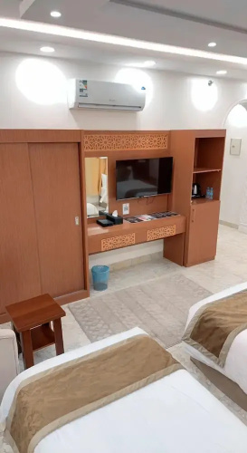 Taj Al Eiman Hotel