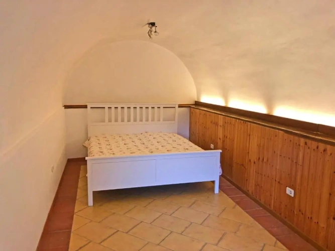 2 Bedrooms Cottage