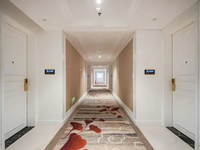 Baofeng International Hotel
