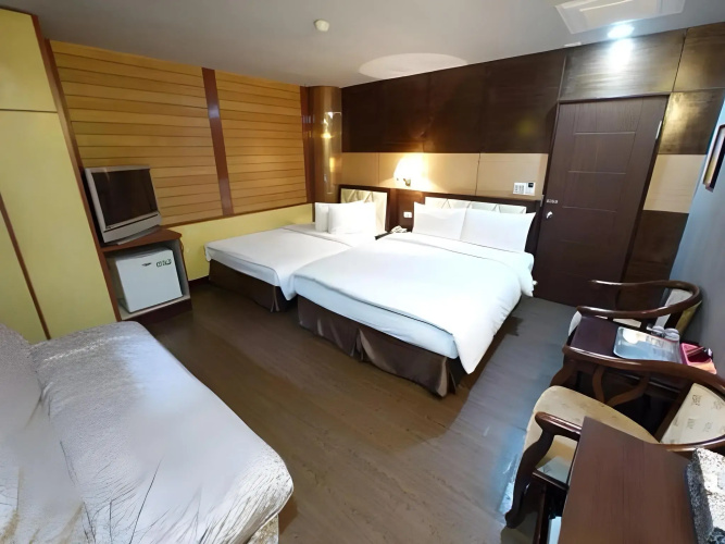 Fuchia Hotel