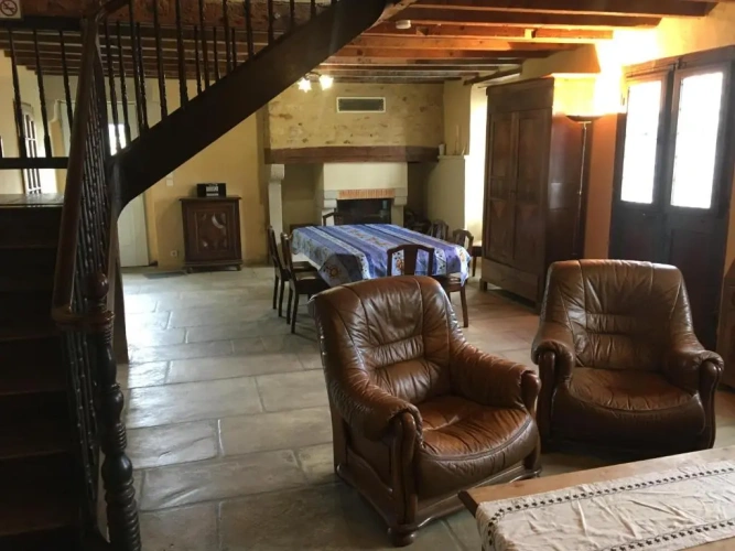 3 Bedrooms Cottage