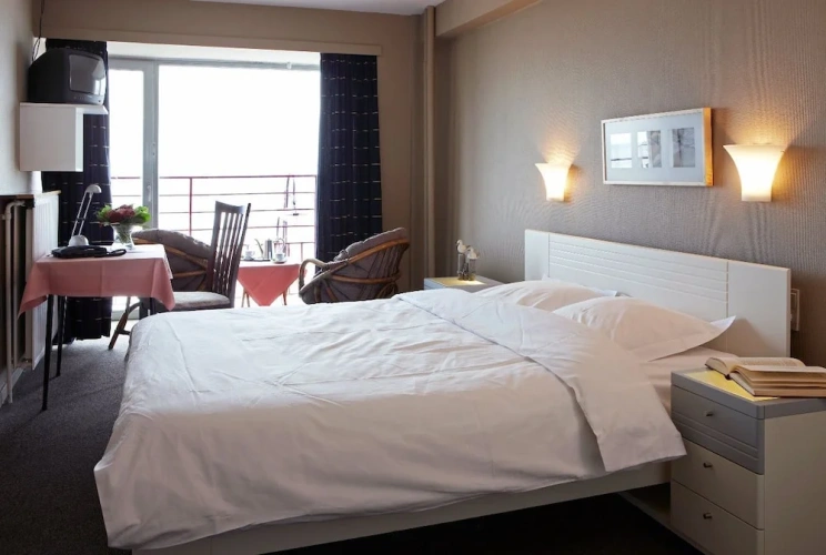 Classic Double room with balcony and with sea view
