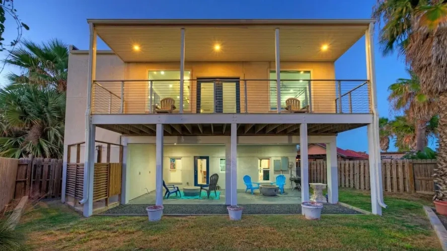 3 Bedrooms Cottage with balcony