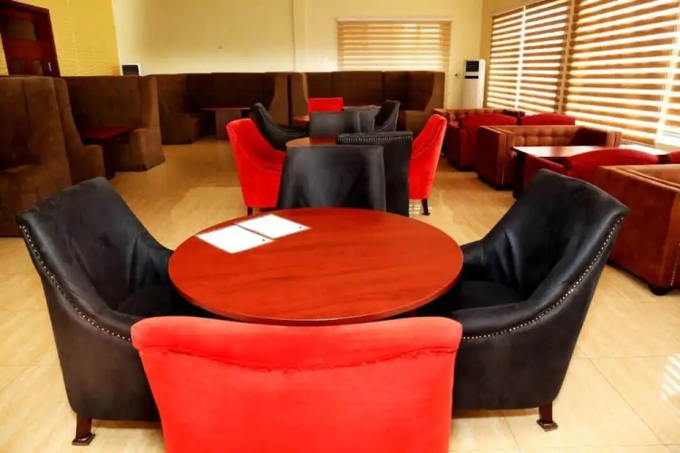 Zeus Paradise Hotel Abuja