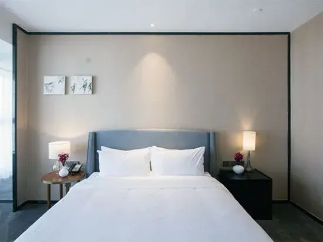 KingStay Hotel