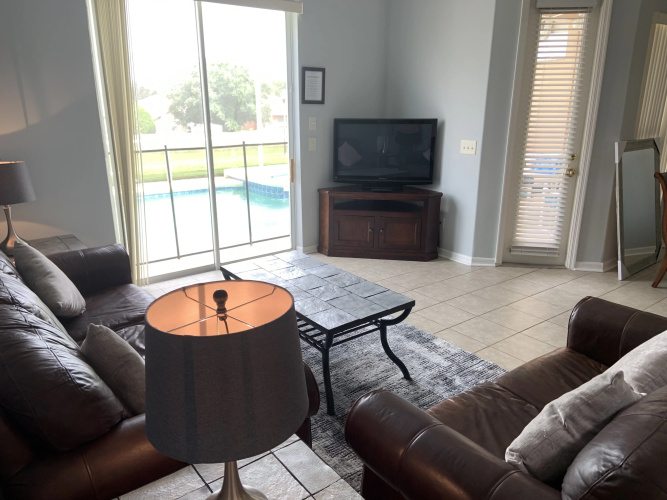 Newly Renovated Courtyard Villa