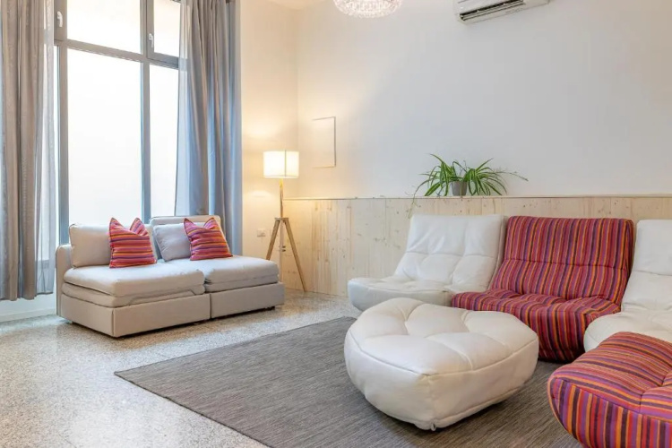 Moderno Loft a due passi dal lago