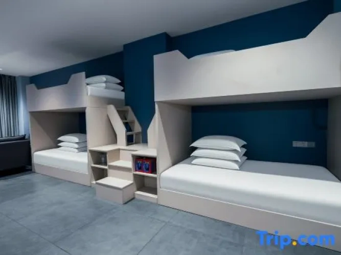 Bed in Dorm