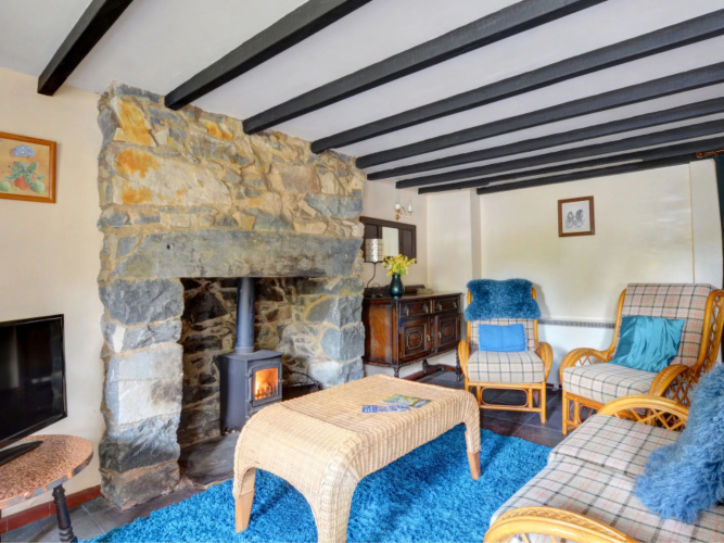 Llyn view cottage