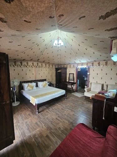 Tent with garden view