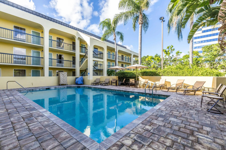 Quality Inn Palm Beach International Airport photo 17