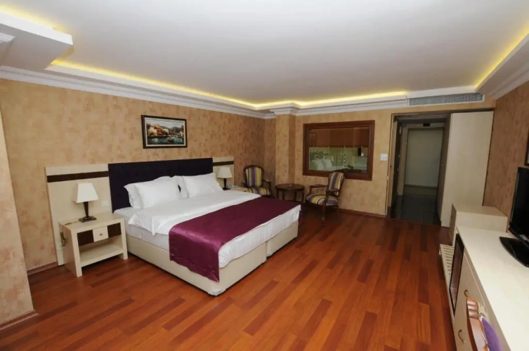 Deluxe Double Suite with balcony