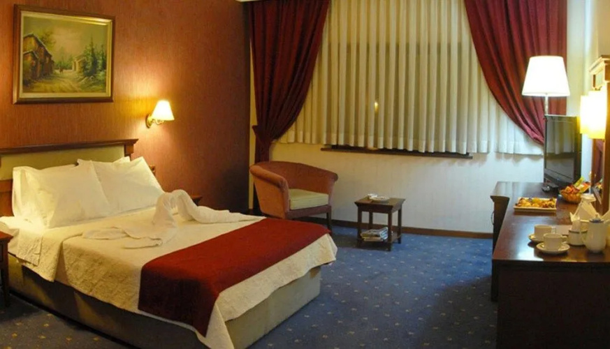 Saffron Hotel