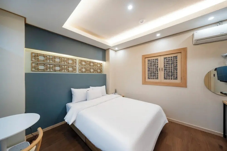 Heo & Jang Hanok Hotel