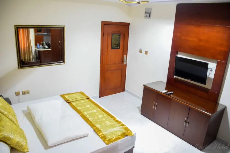 Dellagio Hotel