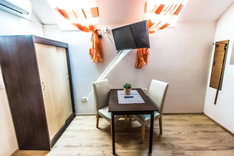 1 Bedroom Double Apartment