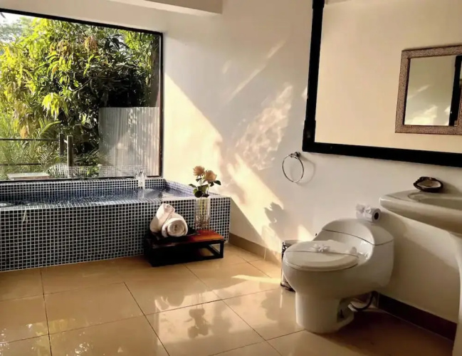 Beautiful private villa w private pool