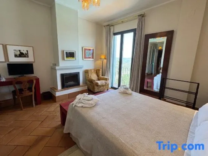 Superior Double room with balcony