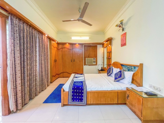 Standard Double room with balcony and with bay view
