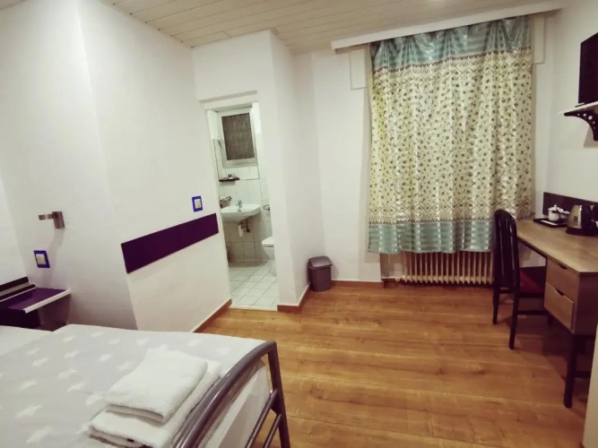 Standard Single room