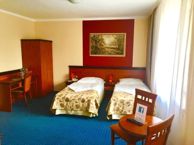 Standard Triple room