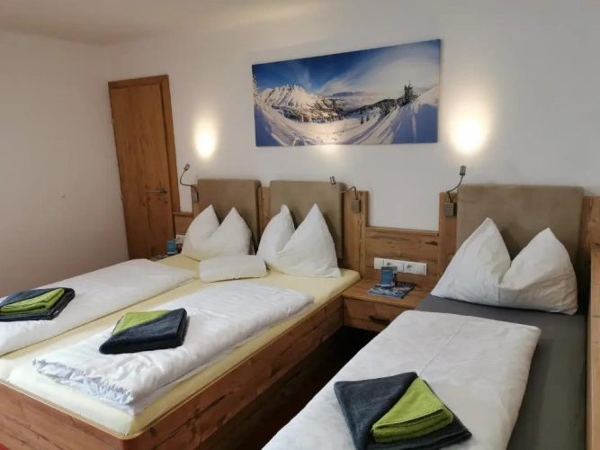 Standard Quadruple room with balcony and with mountain view