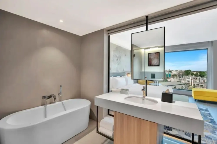 Deluxe Double Suite