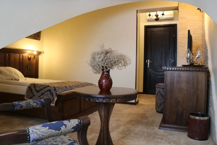 Castel TransilvaniaOver view