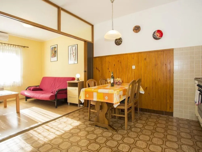 Apartment 51