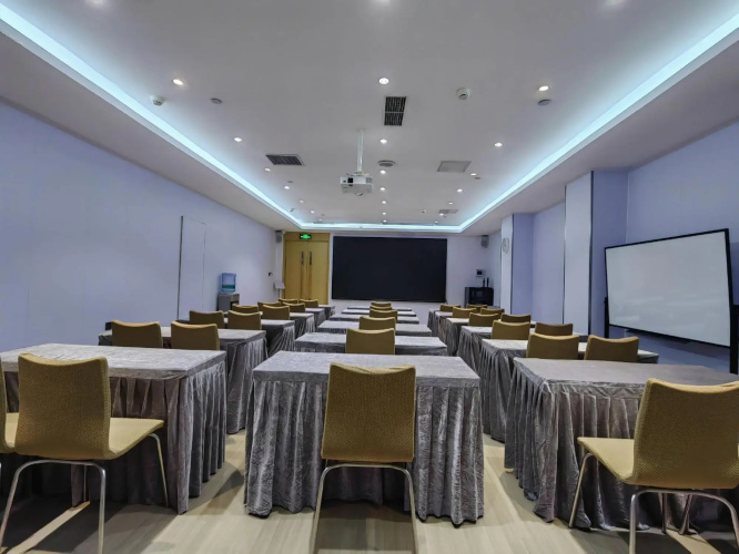 Ji Hotel Zhuozhou East Station