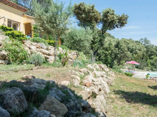 Secluded Villa in Lorgues With Private Pool