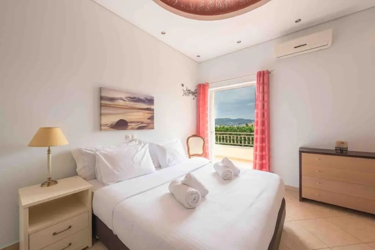 Anavissos 3bdr Seaview Beachhouse with Bbq