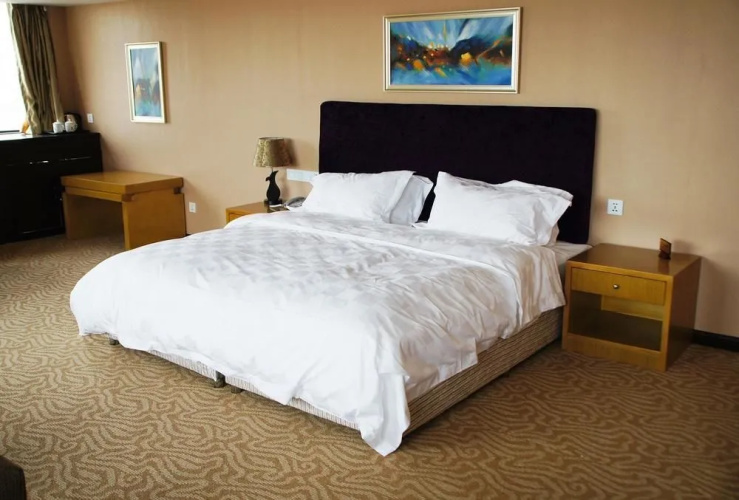 Zilongge Business Hotel