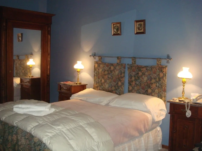 Superior Triple room with city view