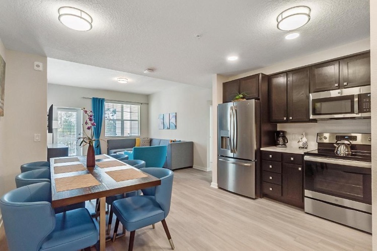 3 Bedrooms Executive Apartment