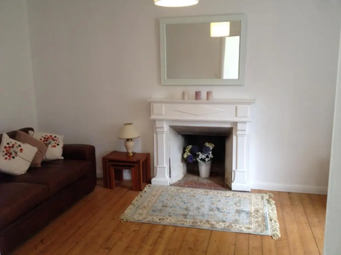 2 Bedrooms Cottage