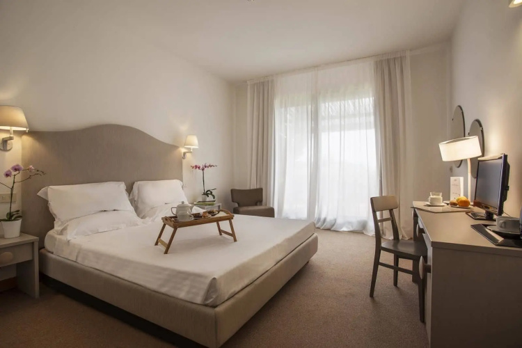 Hotel Terre Di Casole