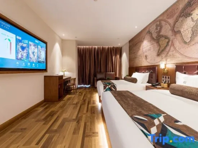 Deluxe Family Suite